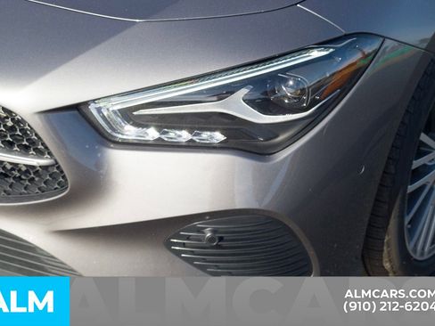 Used 2025 Mercedes-Benz CLA 250 4MATIC image 12