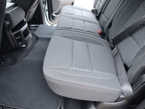New 2026 RAM 1500 Express AWD/4WD image 12