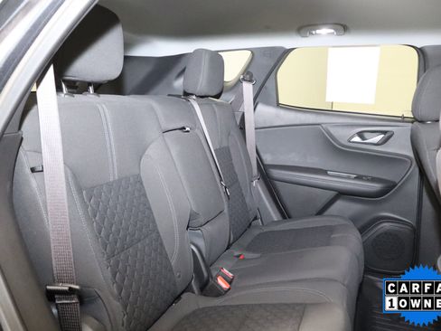 Used 2022 Chevrolet Blazer LT w/ LPO, Black Accent Package FWD image 21