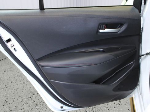 Used 2023 Toyota Corolla SE w/ SE Premium Package FWD image 42