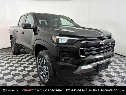 Used 2024 Chevrolet Colorado Z71 w/ Z71 Convenience Package 2 image 1