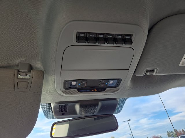 Used 2023 Ford F350 4x4 Crew Cab Super Duty image 30