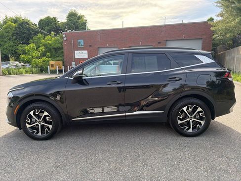 Used 2023 Kia Sportage EX w/ EX Premium Package AWD/4WD image 2