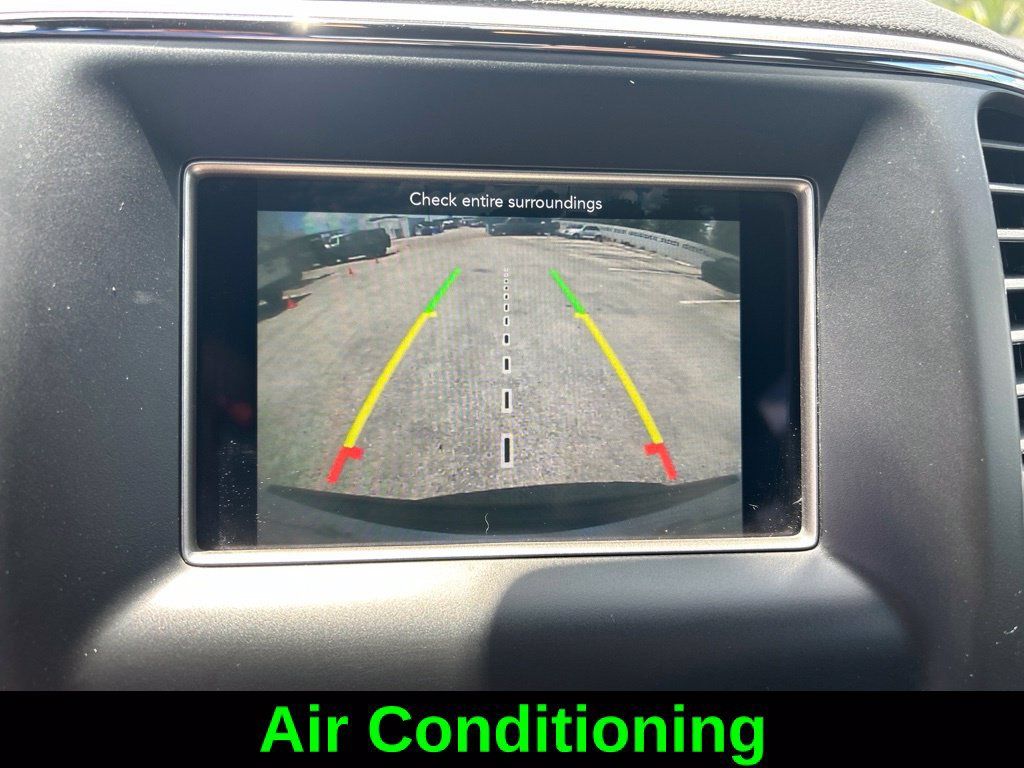 Certified 2019 Jeep Grand Cherokee Laredo RWD image 16