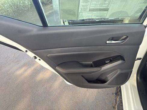 New 2025 Nissan Altima 2.5 SR w/ SR Premium Package image 30