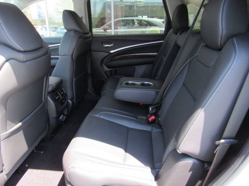Used 2020 Acura MDX SH-AWD w/ Technology Package image 5