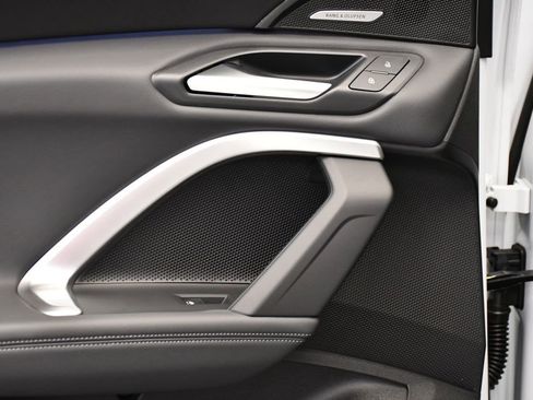 Certified 2025 Audi Q5 Premium Plus w/ Premium Plus image 40