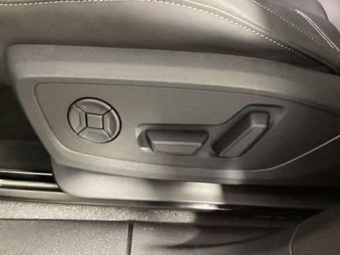 Used 2025 Audi Q3 2.0T Premium w/ Convenience Package image 15