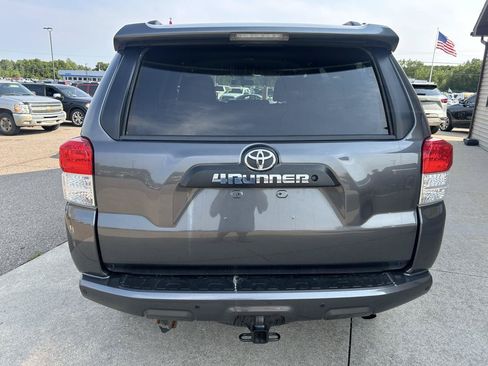 Used 2011 Toyota 4Runner Limited AWD/4WD image 6
