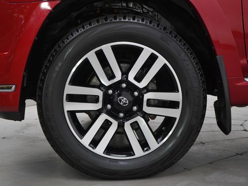 Used 2022 Toyota 4Runner Limited image 28