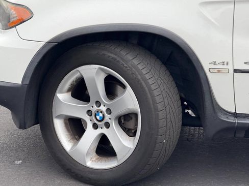 Used 2005 BMW X5 4.4i image 16