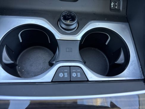 Used 2024 BMW X7 xDrive40i w/ Executive Package image 23