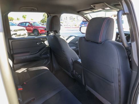 Used 2022 Nissan Frontier Pro-X image 16