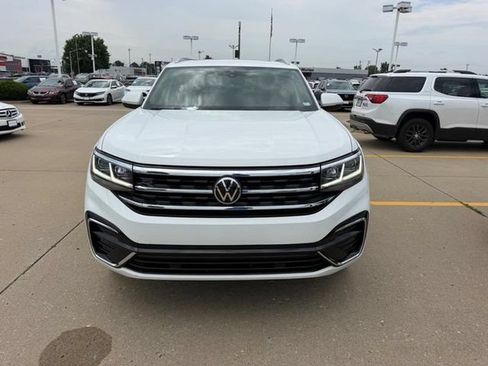 Used 2021 Volkswagen Atlas Cross Sport SEL R-Line FWD image 8