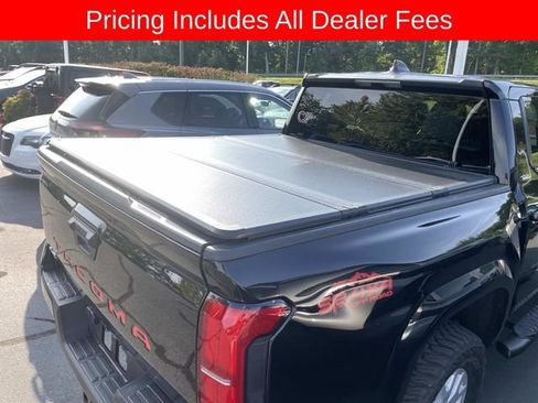 Used 2026 Toyota Tacoma SR5 AWD/4WD image 12