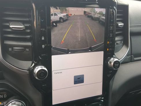 Used 2023 RAM 1500 Laramie AWD/4WD image 22