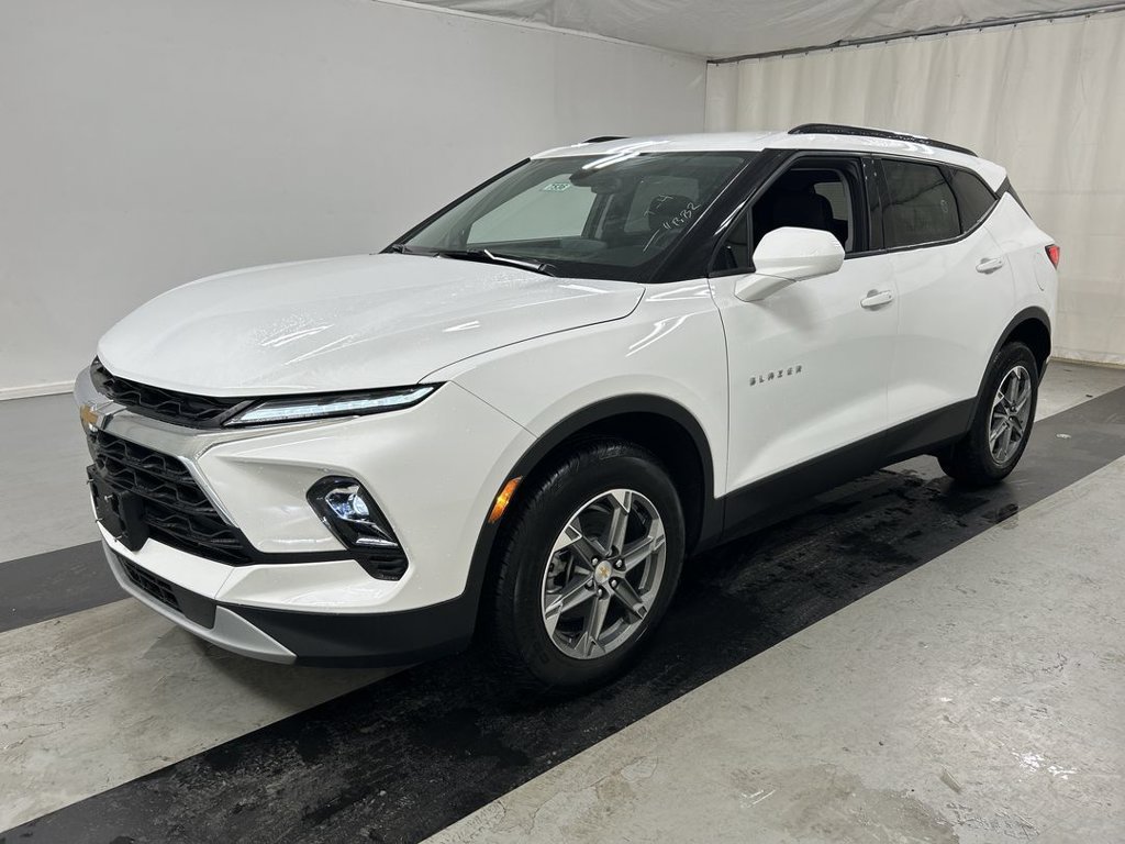 New 2026 Chevrolet Blazer LT w/ Convenience Package AWD/4WD image 4