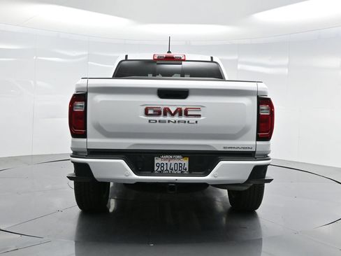 Used 2024 GMC Canyon Denali image 27