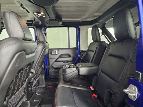 Used 2020 Jeep Wrangler Unlimited Rubicon w/ Uconnect 4C Nav & Sound Group image 19