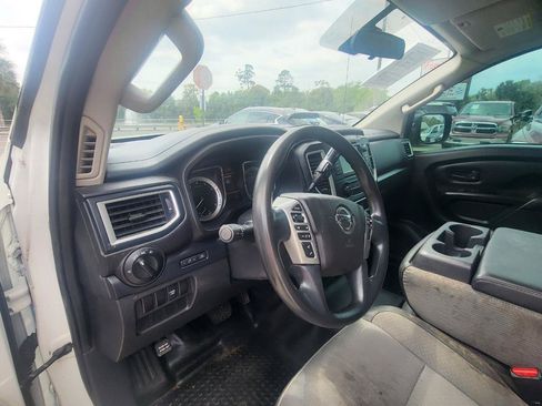 Used 2019 Nissan Titan S RWD image 51