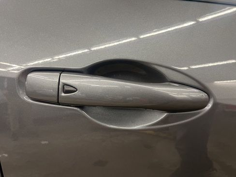 New 2025 Nissan Versa SR image 11