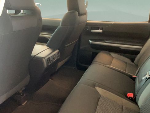 Used 2017 Toyota Tundra SR5 w/ SR5 Upgrade Package AWD/4WD image 27