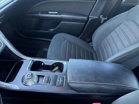 Used 2020 Ford Fusion SE image 15