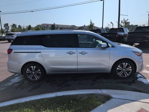 Used 2021 Kia Sedona SX FWD image 6