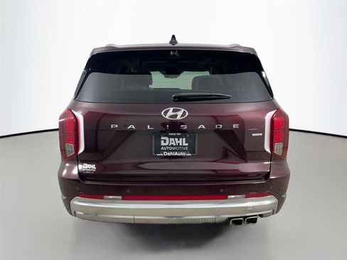 Used 2024 Hyundai Palisade Calligraphy image 12
