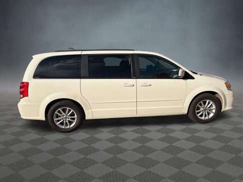 Used 2013 Dodge Grand Caravan SXT image 5