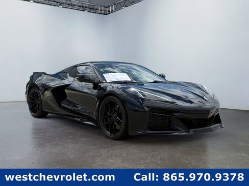 Used 2025 Chevrolet Corvette Z06 RWD image 1