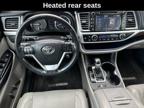 Used 2015 Toyota Highlander Limited Platinum AWD/4WD image 15
