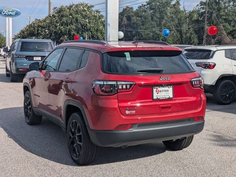 New 2026 Jeep Compass Latitude AWD/4WD image 5