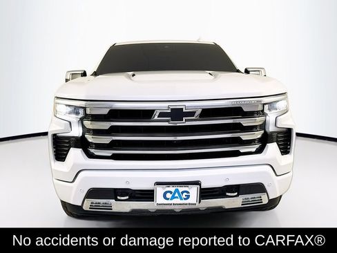 Used 2024 Chevrolet Silverado 1500 High Country w/ Technology Package AWD/4WD image 2