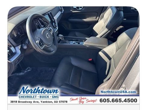 Used 2020 Volvo S60 T6 Momentum image 10
