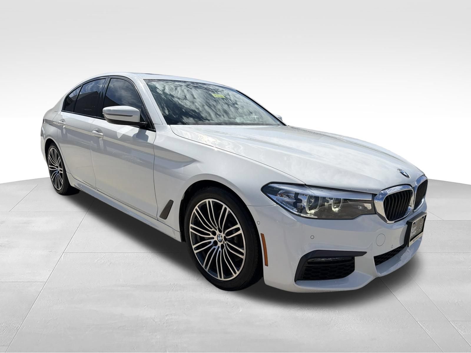 Used 2019 BMW 530i xDrive AWD/4WD image 3