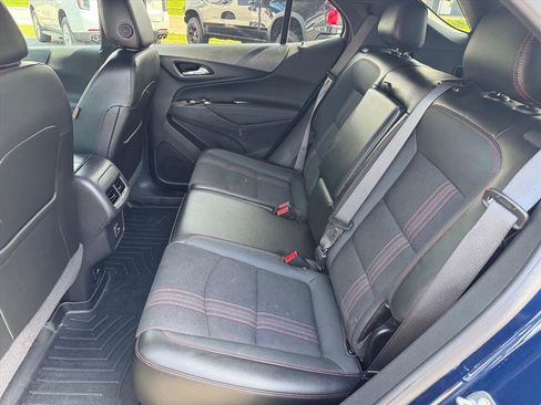 Used 2023 Chevrolet Equinox RS image 9