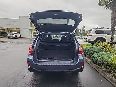 Used 2016 Subaru Outback 3.6R Limited AWD/4WD image 16