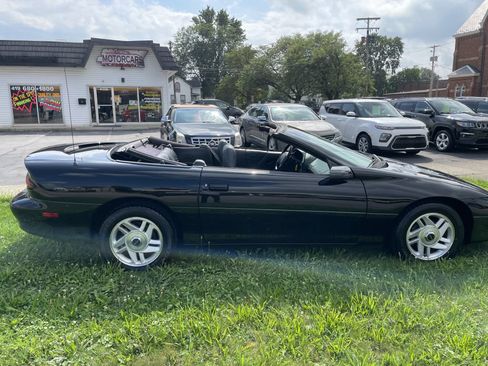 Used 1995 Chevrolet Camaro Z28 RWD image 3