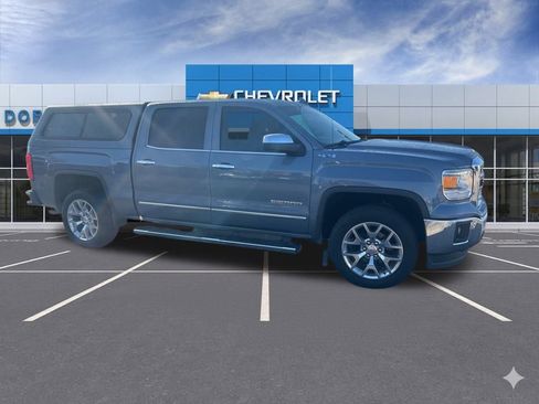 Used 2015 GMC Sierra 1500 SLT w/ SLT Crew Cab Value Package image 4
