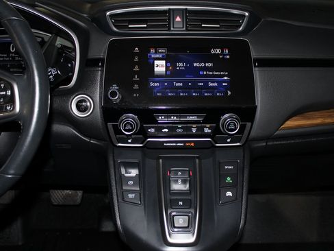 Used 2020 Honda CR-V Touring image 16