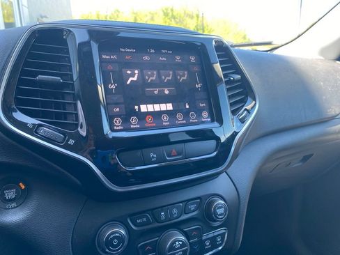 Certified 2019 Jeep Cherokee Limited AWD/4WD image 13