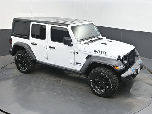 Used 2023 Jeep Wrangler Unlimited w/ 8.4" Radio Group AWD/4WD image 34
