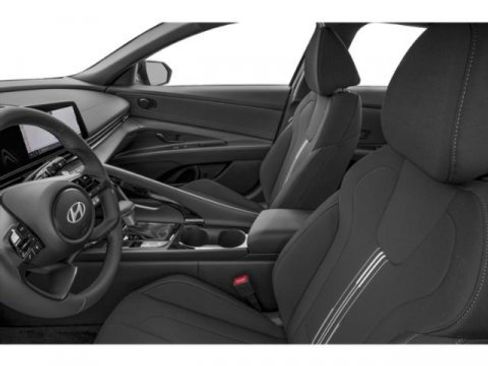 New 2025 Hyundai Elantra SEL image 11