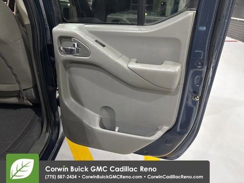 Used 2019 Nissan Frontier SV AWD/4WD image 18