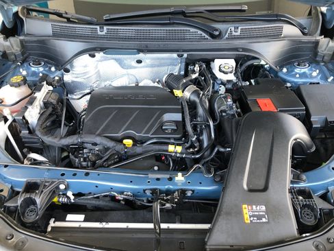 Used 2024 Buick Envista Sport Touring w/ Convenience I Package FWD image 3
