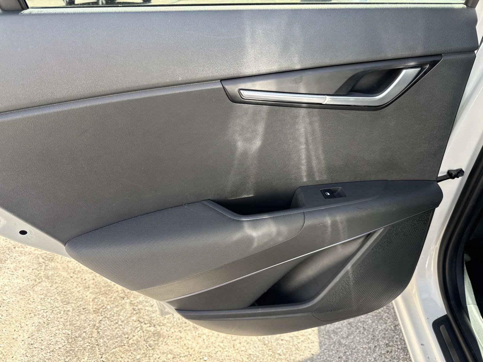 Used 2025 Kia Niro Wave FWD image 9