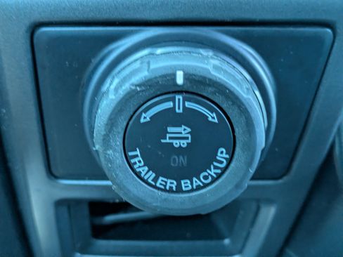 Used 2016 Ford F150 XLT w/ Equipment Group 302A Luxury AWD/4WD image 34