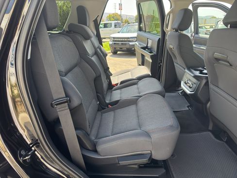 Certified 2025 Ford Expedition Active AWD/4WD image 23