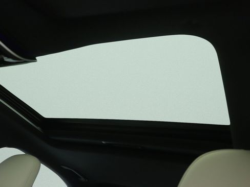 New 2026 Mercedes-Benz C 300 Sedan image 9